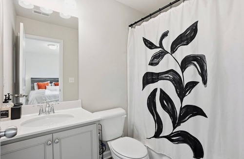 Church Street House | Perfect Lux Retreat 5 Min to Downtown + Airport