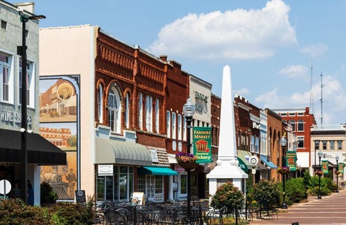 Hickory Apartment | Perfect Private King Room in the Heart of Hickory!