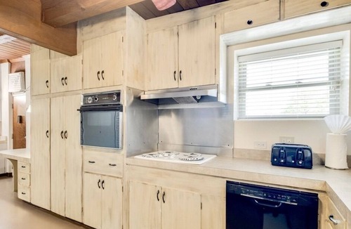 Lexington House | Perfect Private Lexington Retreat by Lake Murray!