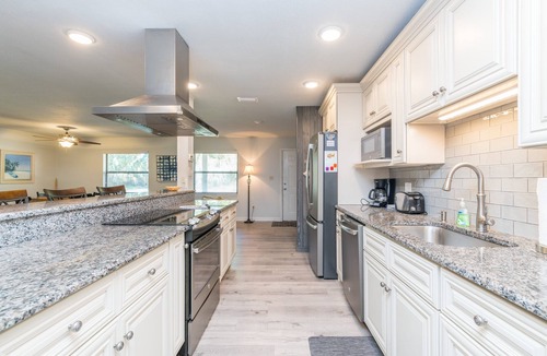 Crystal River House | Perfect Scalloping HQ. No obstructions. Relaxing.n