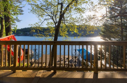 Waleska House | Perfect Weekend Getaway- Lake Arrowhead Home-Lakefront-Private Dock-Pet Friendly-Pool & Tennis