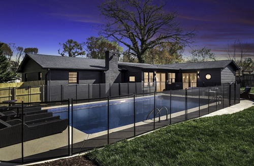 Greenville House | Pet-friendly 1 BR/2 bed/1 Ba w Swimming pool, firepit, 2 min to Furman
