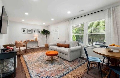Candler-McAfee House | *Pet Friendly* 3 Bd/2Ba with Office & Fully-Fenced Yard