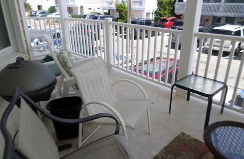 Gold Coast Condo | Pet Friendly 4 Bed 2 Bath Condo Just Behind Beach Front in Ocean City, NJ!
