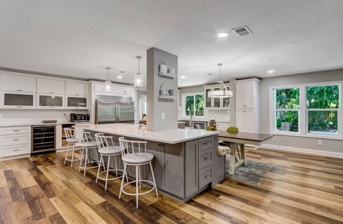 Amelia City House | Pet Friendly | 5000 Sq Ft | 2 Living Rooms & 2 Kitchens | Optional Pool Heat | Firepit | Fenced Yard