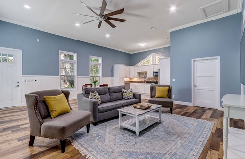 Amelia City House | Pet Friendly | 5000 Sq Ft | 2 Living Rooms & 2 Kitchens | Optional Pool Heat | Firepit | Fenced Yard