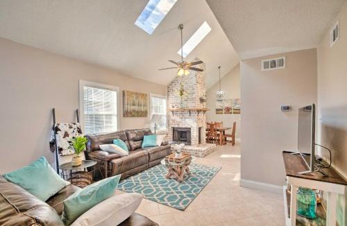 Northeast Pensacola House | Pet-Friendly A-Frame Retreat Near Dtwn and Beaches!