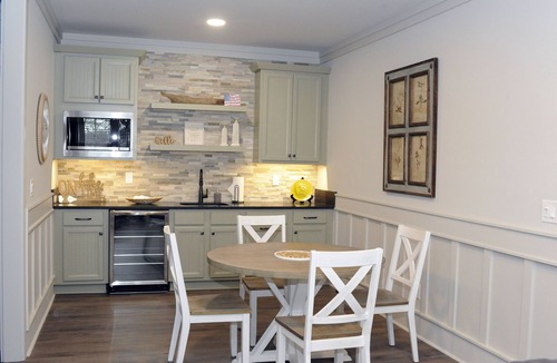 Eatonton Cottage | Pet Friendly and Gorgeous Top Side Cottage at Cottage Cove at Lake Oconee!