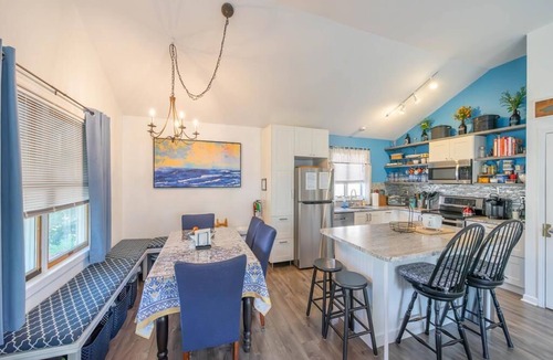 Villas House | Pet friendly, Beach house with inground solar heated pool, hot tub, Sleeps 10