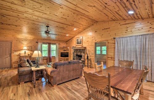Helen House | Pet-Friendly Clarkesville Cabin Rental Near Helen!