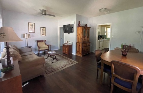 Lakeshore South House | Pet friendly Comfortable 2 bedroom with huge yard and EV charging lvl1