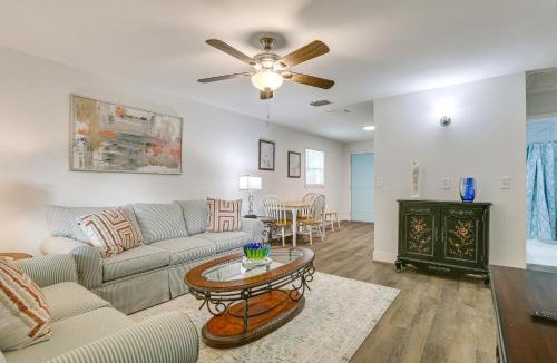Dunbar House | Pet-Friendly Duplex w/Front Yard in Fort Myers!