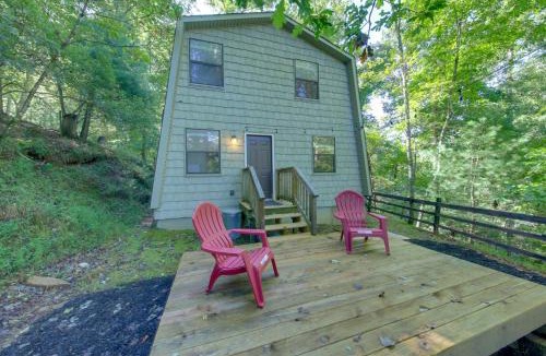 Ellijay House | Pet-Friendly Ellijay Cabin in the Woods on 1 Acre!