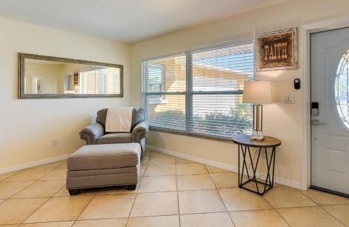 Englewood South House | Pet-Friendly Englewood Home - 4 Mi to Beach!