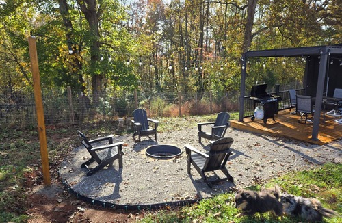 Sparta House | Pet friendly fenced yard, tiny home close to Fall Creek Falls