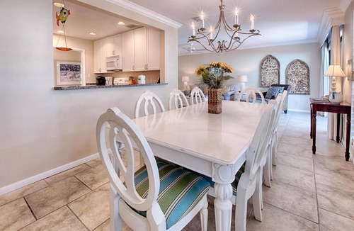 Sandestin Condo | Pet Friendly ~ Golf Cart~ Private Patio