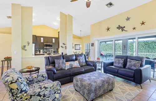 Marco Island House | Pet-friendly home w/pool & steps to beach/food