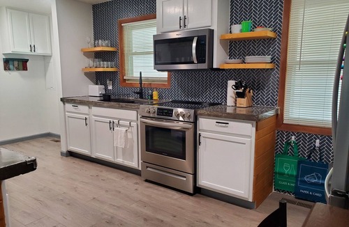 Crossville House | Pet friendly home & yard with pond, near golf