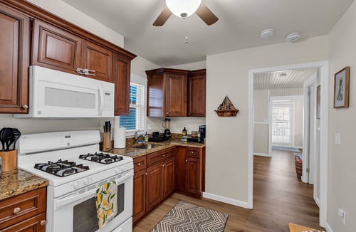 Seaside Heights Cottage | Pet Friendly | Keurig | Linen+Towels | Fast WIFI
