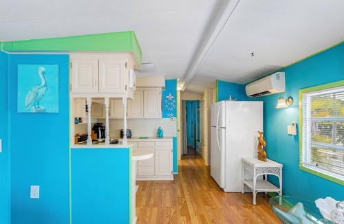 Cudjoe Key House | Pet-Friendly Keys Cottage at Plankton's Palace - Pool, Patio & Gated Access