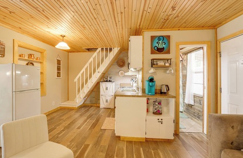 Blairsville Cottage | Pet-friendly Mtn Retreat w/Yard in Blairsville!