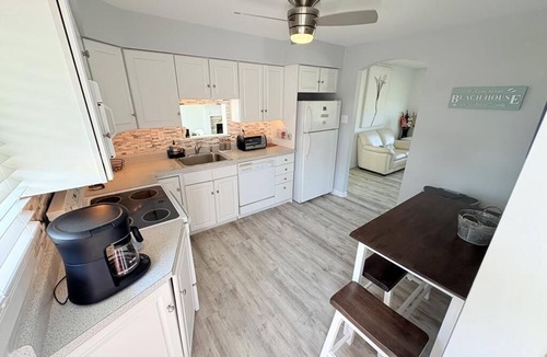 North Cape May House | Pet-friendly North Cape May Gem - 1308 Browning Ave
