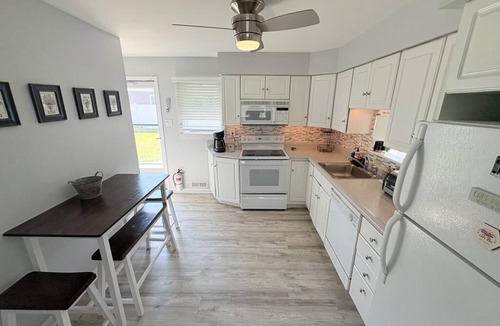 North Cape May House | Pet-friendly North Cape May Gem - 1308 Browning Ave