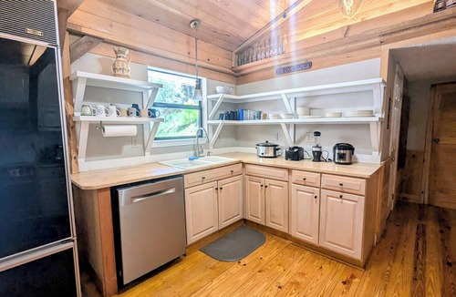 Transylvania County House | Pet Friendly, Private Home in The BlueRidge Mountains