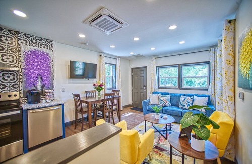 Sharon Cottage | Pet-Friendly Station at Firmstone Manor