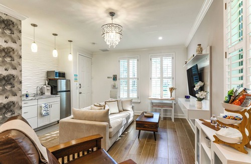 Abacoa Apartment | Pet-Friendly Studio: 6 Mi to Jupiter Beach Park!