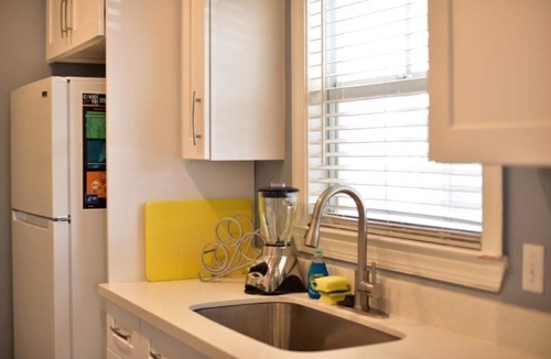 Key West House | PET FRIENDLY! SUMMER SPECIALS ! 3 Bedroom 3 bathroom home. Sleeps 8