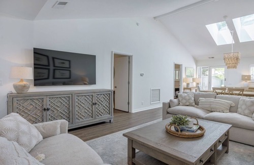 Lawton Woods House | Pet Friendly | Private Patio | Grill