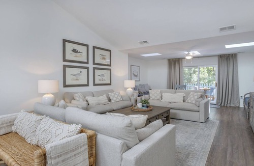 Lawton Woods House | Pet Friendly | Private Patio | Grill