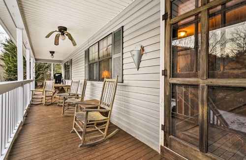 Swannanoa House | Pet-Friendly Vacation Rental - 15 Mi to Asheville!
