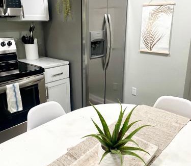 North Charleston House | Pet- & kid-equipped 2 br cottage near downtown