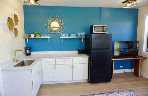 Smith's Memento Apartment | Pets Ok Steps 2 Ocean Center Walk 2 Beach