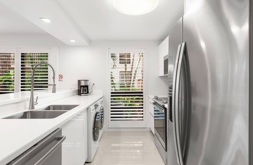 Hunt Club Apartment | PGA National Private Entrance Condo - Golf Course Views -Renovated 2023