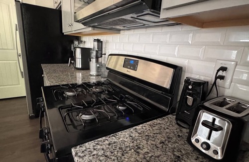 Fairburn House | Phenomenal 5-bedroom house with AC in charming Fairburn