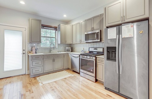 Mantua House | Philly Hub Near University City, Lincoln Financial