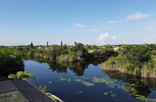 Diplomat Villa | Phoenix, quite Area, Pool and great water few
