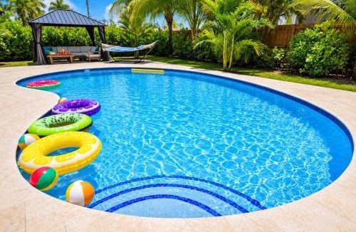 Central Corals Villa | Piña Colada