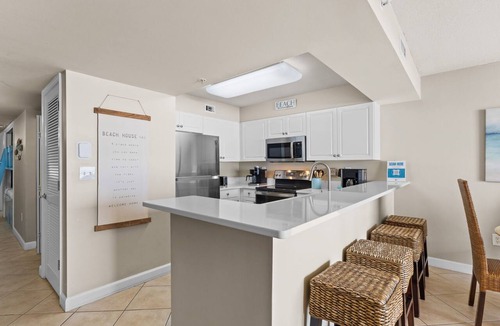 Fort Walton Beach Condo | PI 212: Salty Air Bliss - Simply Beachy!