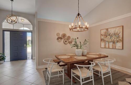 Crown Pointe House | Piccadilly Beach House - Beautiful Updated Home, Private Pool, Minutes from Downtown 5th Ave & Beaches!