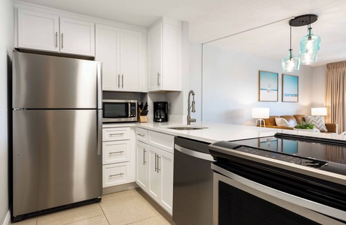 Avon By The Sea Condo | Pier-Side Penthouse Spacious Corner Unit W/Heated Pool & BBQ Grills! 🌴