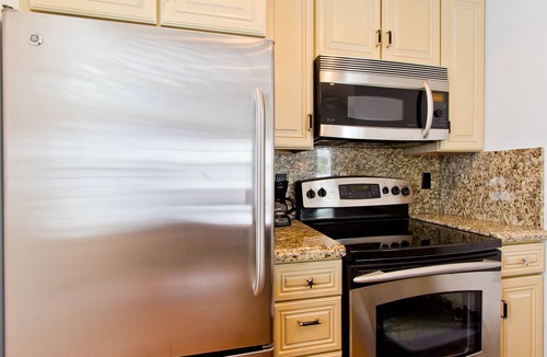 Old Town Cottage | PINEAPPLE COTTAGE ~ Adorable, Updated Old Town Cottage w/Shared Heated Pool!
