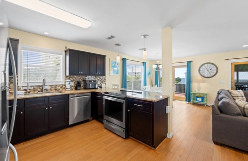 Cape San Blas House | Pineapple Plantation - Gulf view, Family friendly, Private pool, Lots of games &