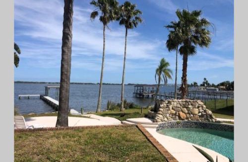 Tropic Villa | Pineda Palms Estate, 4 BR for 13 guests, heated pool