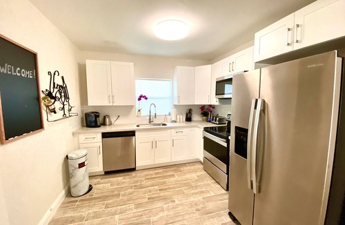 Dania Beach House | PIPER PALMS VILLA WELCOMES YOU!