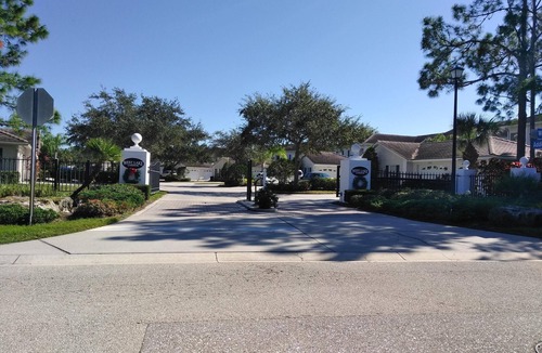 Plantation Condo | PLANTATION GOLF CLUB -UPSCALE, GROUND FLOOR CONDO WITH LAKE VIEW