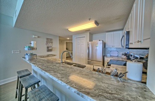 Long Beach Resort | Play/Work right at the beach! Fast WiFi, Large balcony, Heated indoor pools